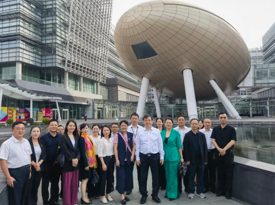 湖南省政協(xié)副主席、省工商聯(lián)主席張健率省赴港經(jīng)貿團組參加2023年香港國際茶葉及美食博覽會